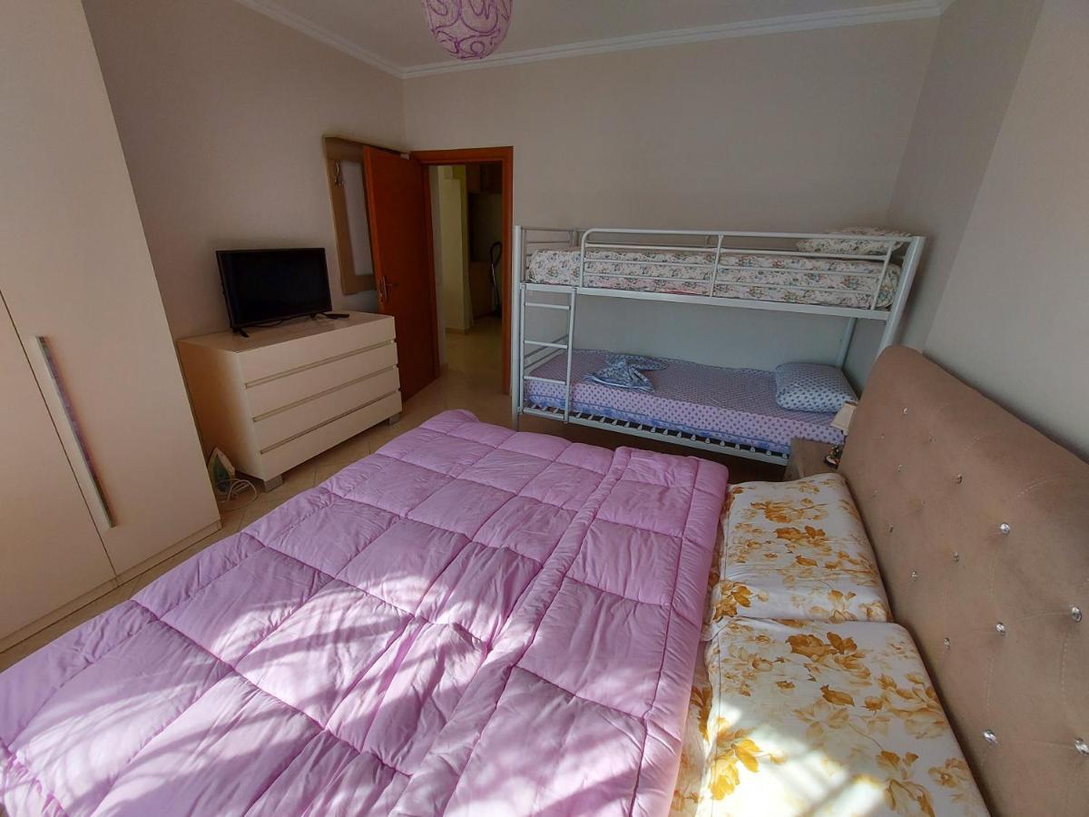 Bral Apartments 8 Two-Bedroom Beachfront Durres Exterior photo