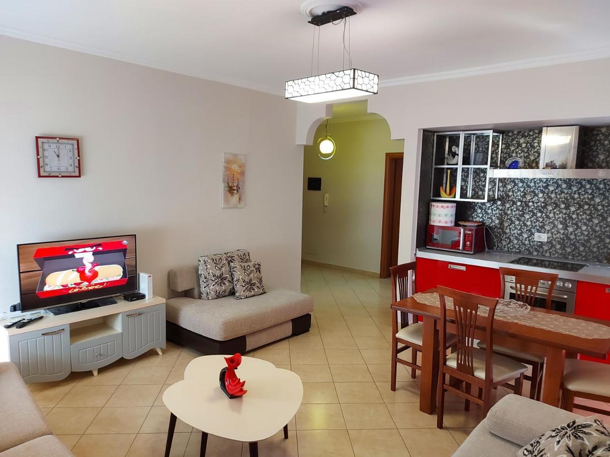 Bral Apartments 8 Two-Bedroom Beachfront Durres Exterior photo